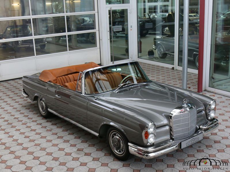 Mercedes-Benz 220 SE b Cabrio