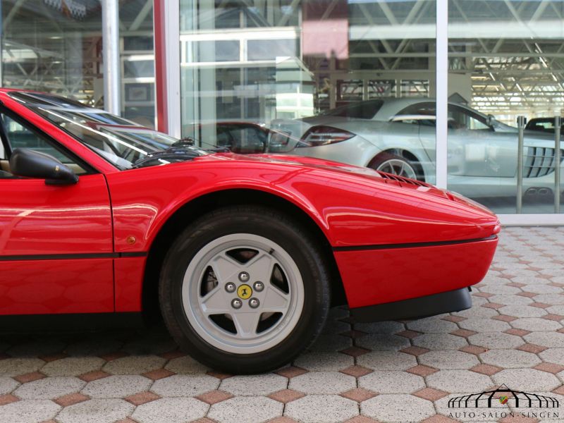 Ferrari 208 GTB Turbo