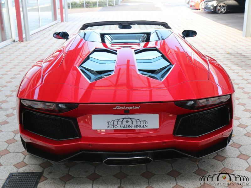 Lamborghini Aventador Roadster LP700-4