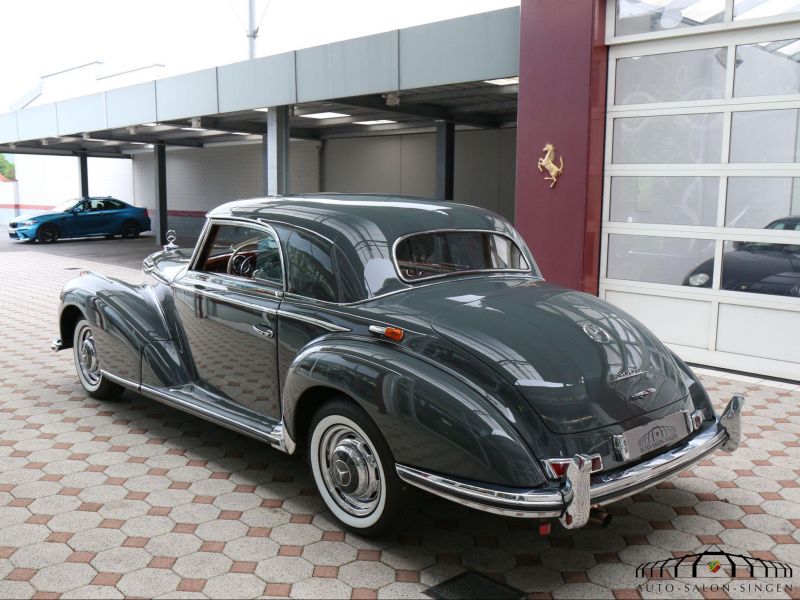 Mercedes-Benz 300 S Coupe 