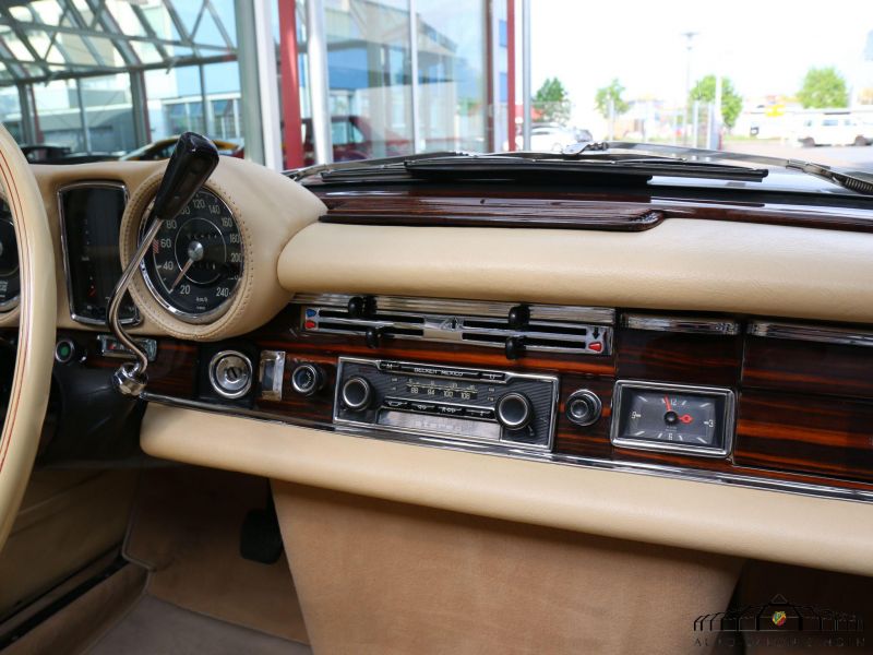 Mercedes-Benz 280 SE 3.5 Cabrio