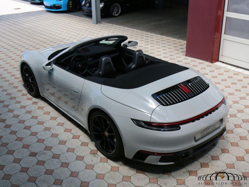 Porsche 992 Carrera 4S Cabrio