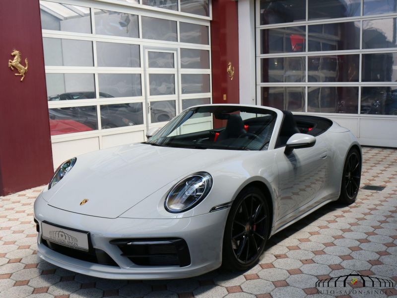 Porsche 992 Carrera 4S Cabrio