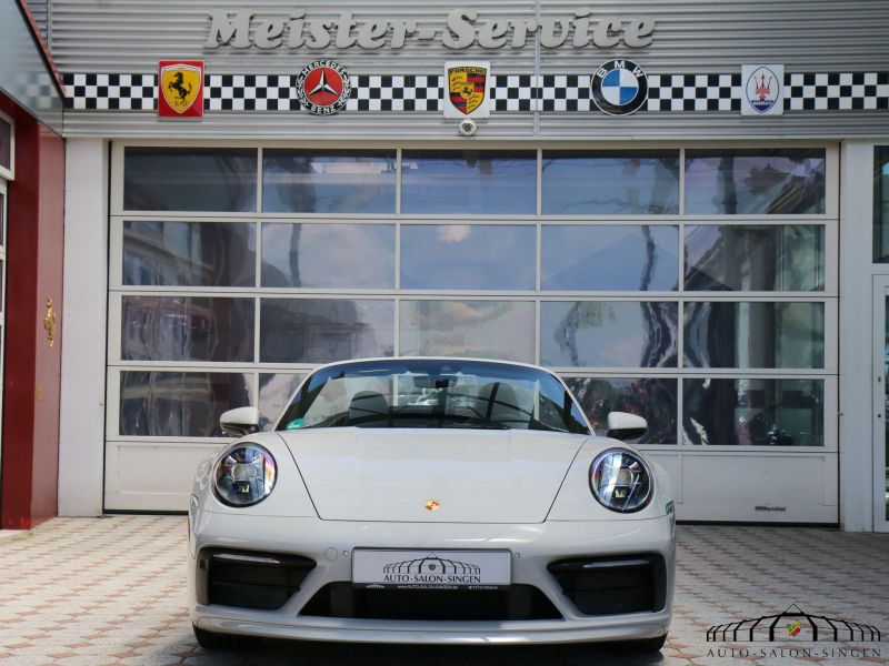 Porsche 992 Carrera 4S Cabrio