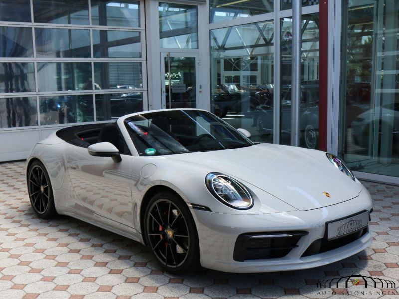 Porsche 992 Carrera 4S Cabrio