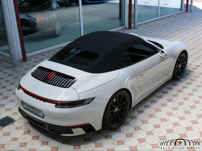 Porsche 992 Carrera 4S Cabrio