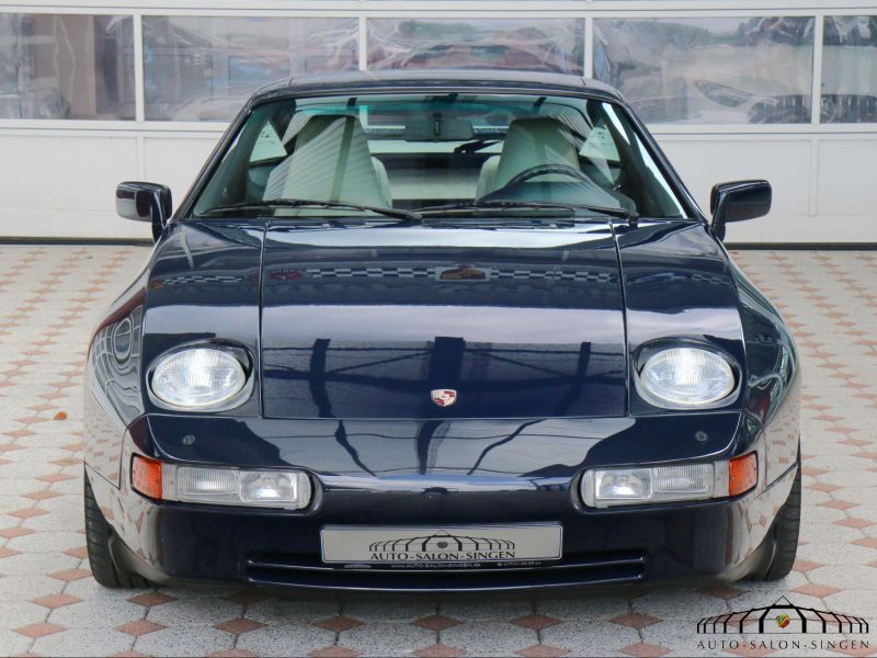 Porsche 928 S4