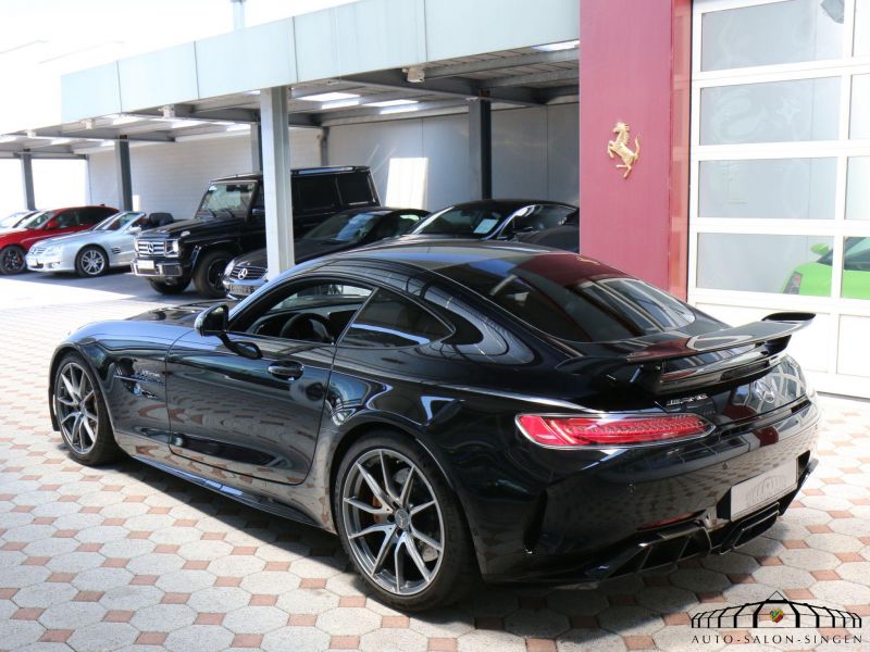 Mercedes-Benz AMG GT R Coupe