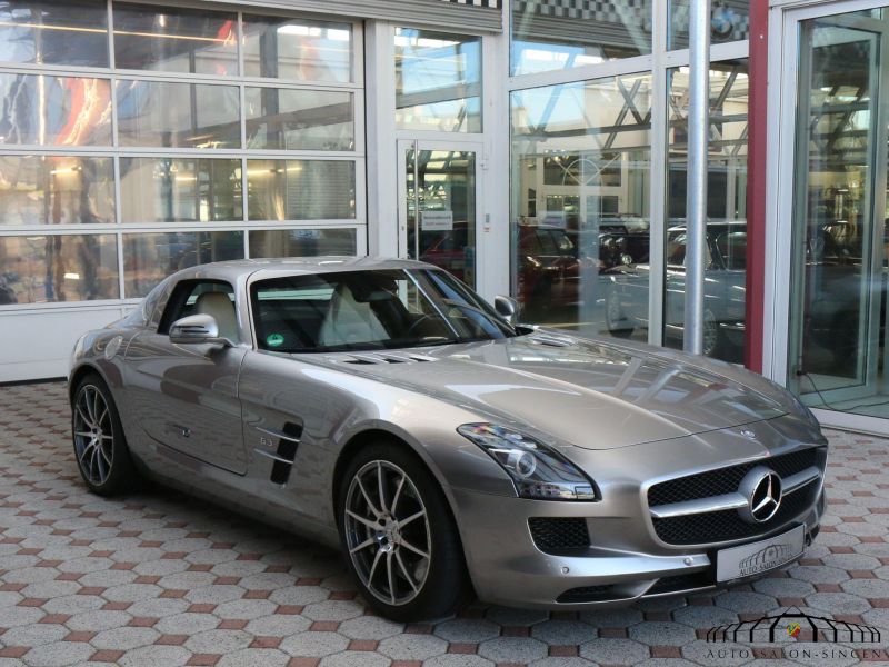 Mercedes-Benz SLS AMG