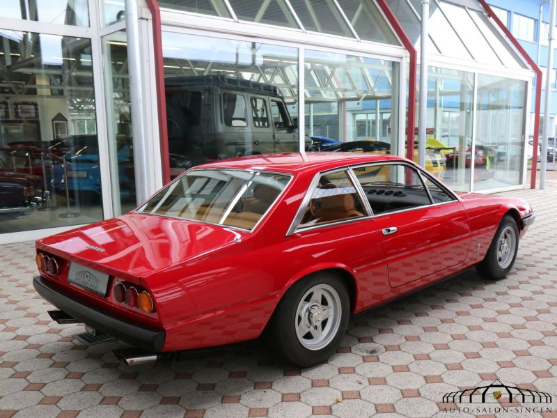 Ferrari 365 GT4 2+2