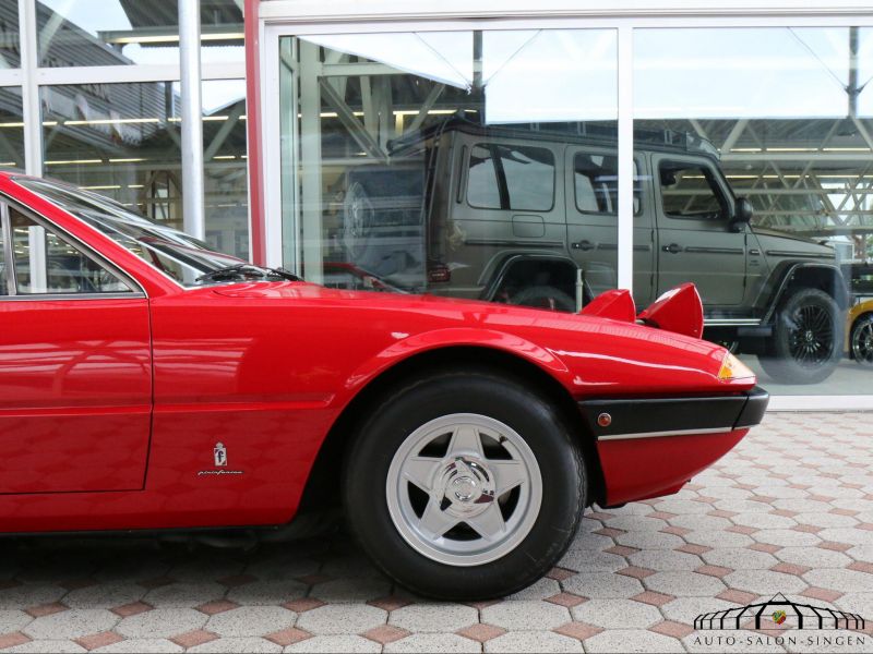 Ferrari 365 GT4 2+2