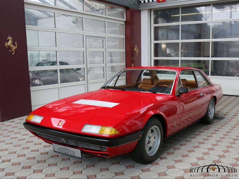 Ferrari 365 GT4 2+2