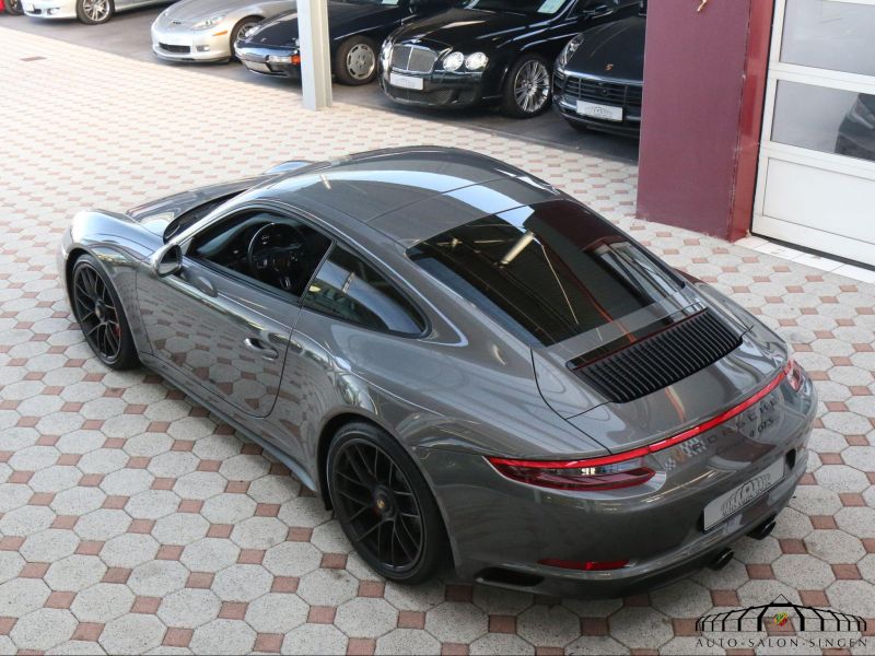 Porsche 991 Carrera 4 GTS