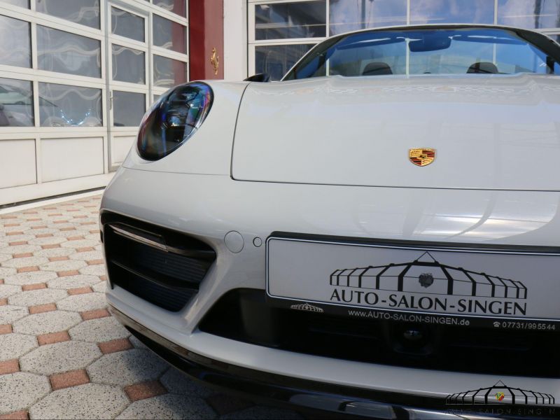 Porsche 992 Carrera  4 GTS Cabrio