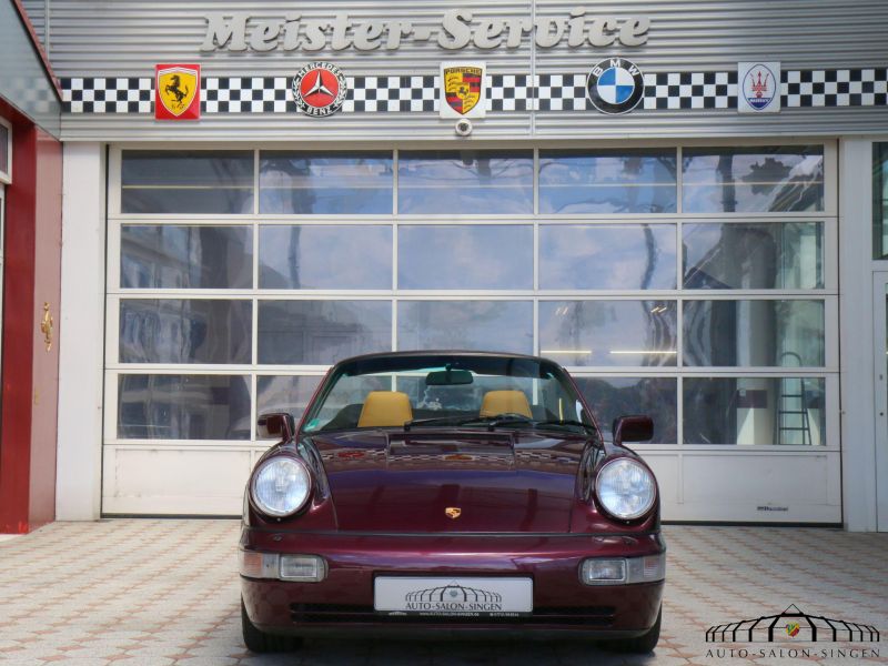 Porsche 964 Carrera 4 Cabrio