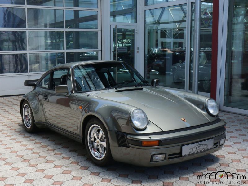 Porsche 911 Turbo 3.3