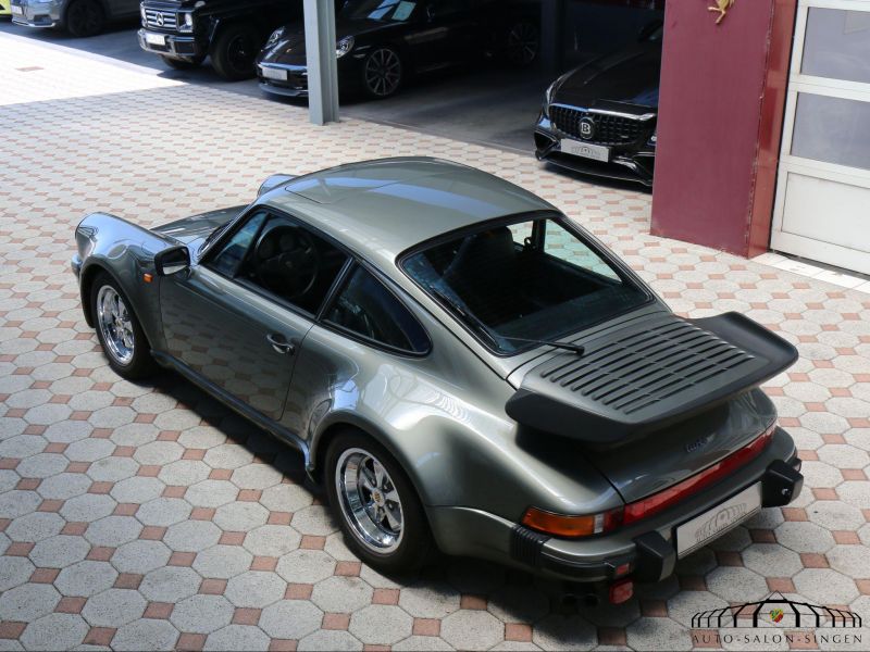 Porsche 911 Turbo 3.3