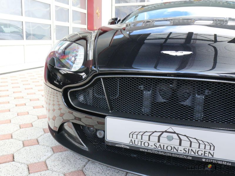 Aston Martin V12 Vantage S 