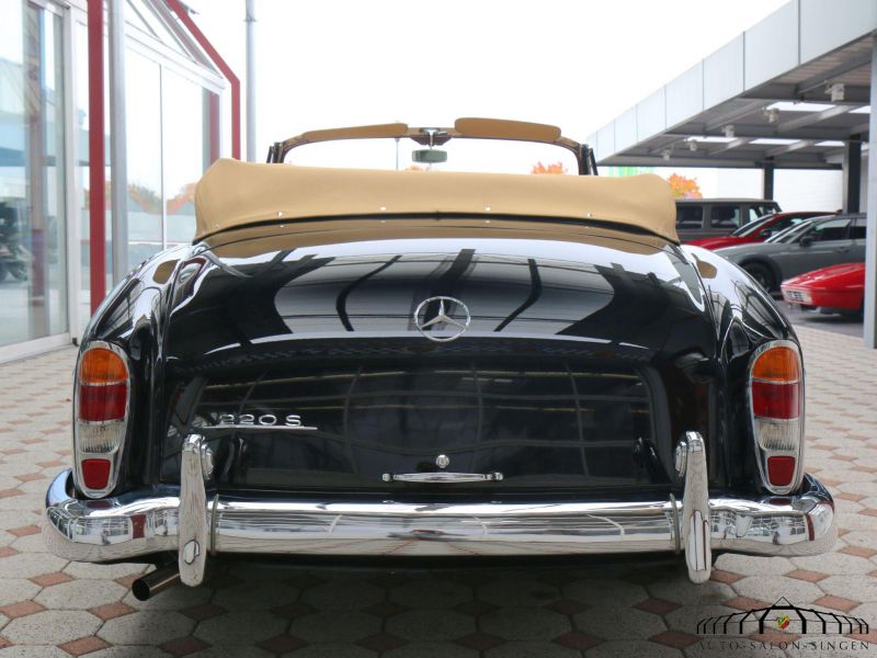 Mercedes-Benz 220 S Ponton Cabrio A/C