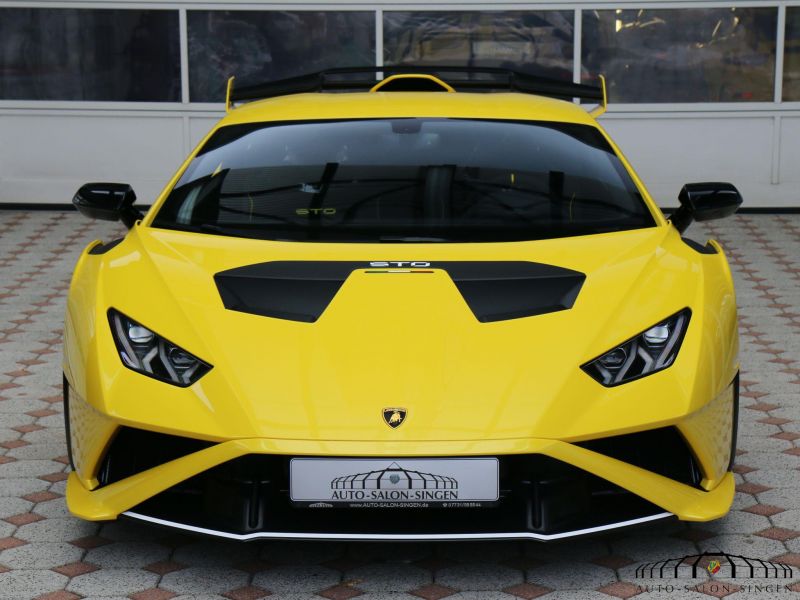 Lamborghini Huracán STO Coupe