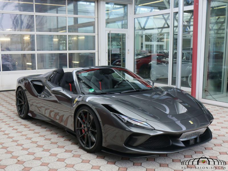 Ferrari F8 Spider