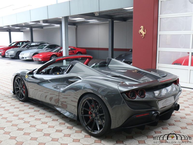 Ferrari F8 Spider