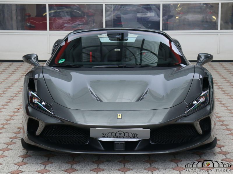 Ferrari F8 Spider