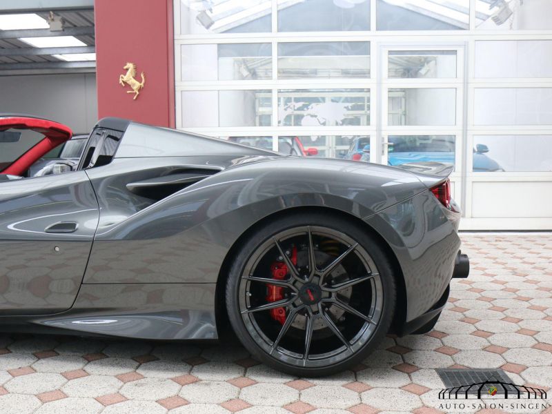 Ferrari F8 Spider