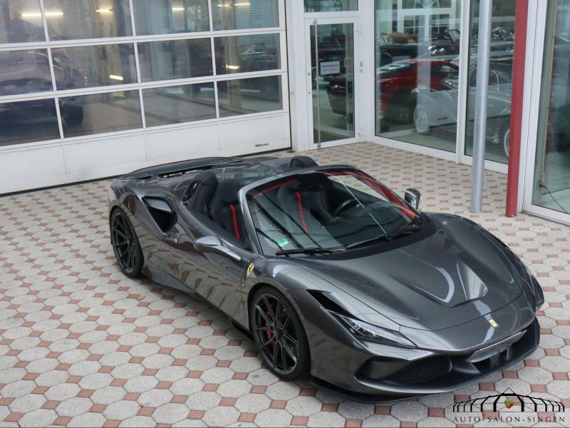 Ferrari F8 Spider