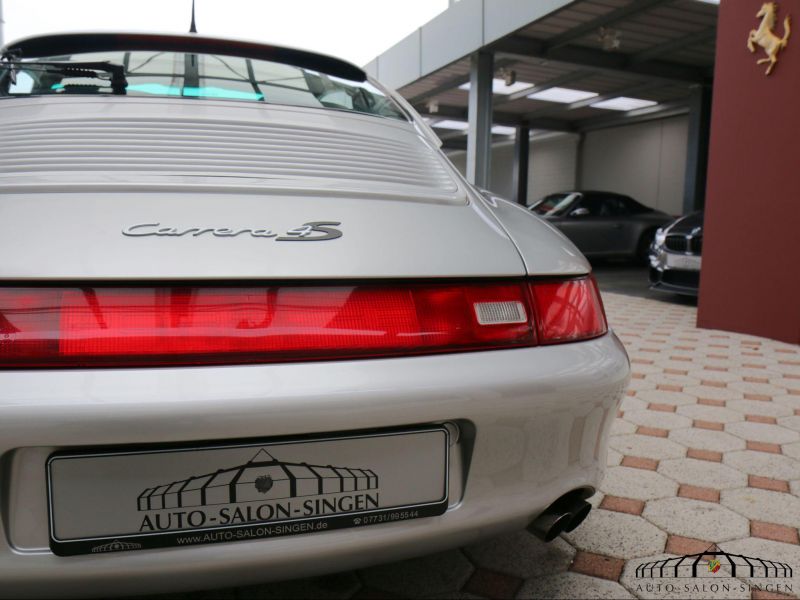 Porsche 993 Carrera 4S