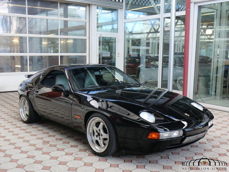 Porsche 928 GTS