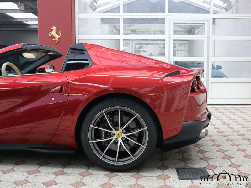 Ferrari 812 GTS